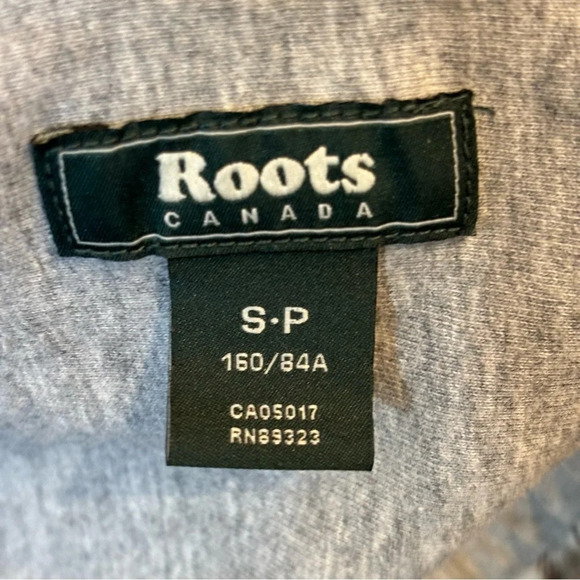 🛍️3/$30 Roots women’s plaid casual oversized button up flannel shirt size small - Picture 6 of 8